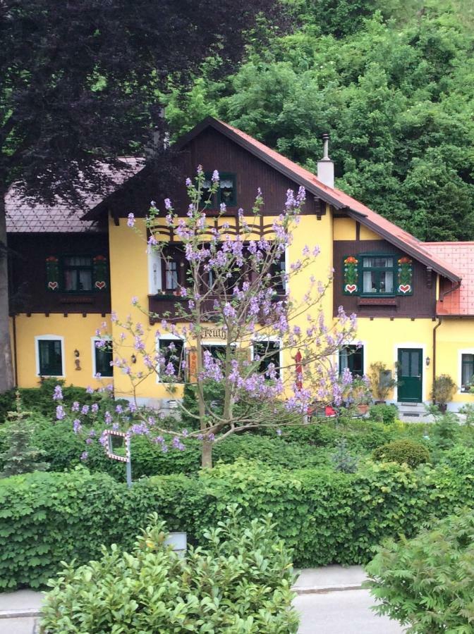 Villa Kreuthhof Appartements Klosterneuburg Eksteriør bilde